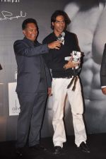 Arjun Rampal at Arjun Rampal_s Alive perfume launch in Mumbai on 12th Jan 2012 (87).JPG
